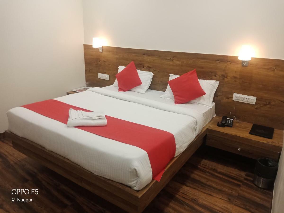 Hotel Star Zest House 那格浦尔 外观 照片